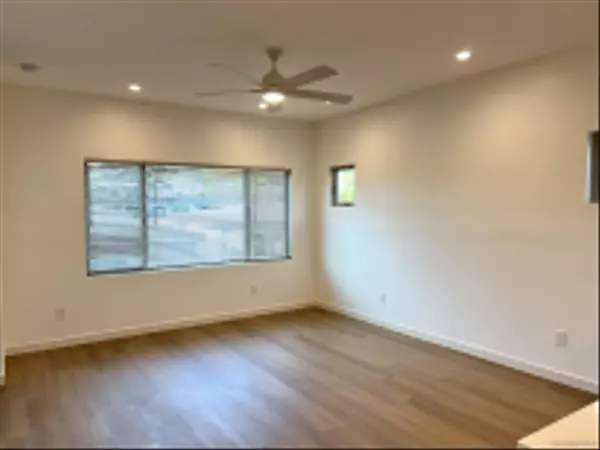 San Diego, CA 92109,1717 B Missouri St
