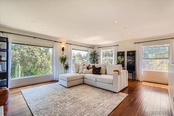 La Mesa, CA 91941,4359 Date Ave