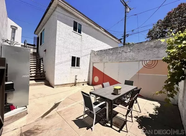 San Diego, CA 92116,4763 Terrace Dr #B