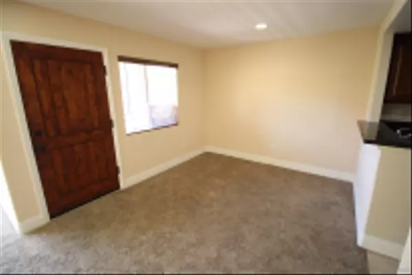 San Diego, CA 92122,3955 Nobel Dr #186