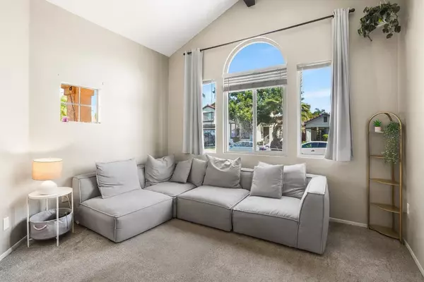 Vista, CA 92084,378 Paseo Marguerita