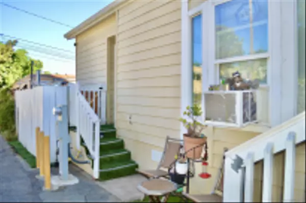 Vista, CA 92084,1045 E Vista Way #18