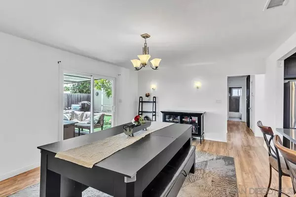 San Diego, CA 92119,6438 Lake Atlin Ave