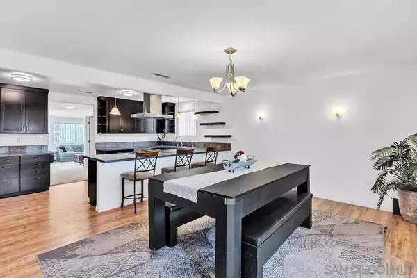 San Diego, CA 92119,6438 Lake Atlin Ave
