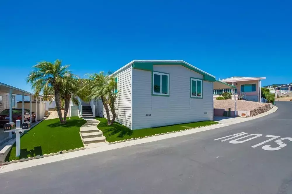 San Marcos, CA 92078,650 Rancho Santa Fe #328