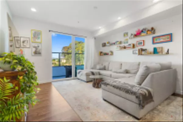 San Diego, CA 92107,4100 Voltaire St #127