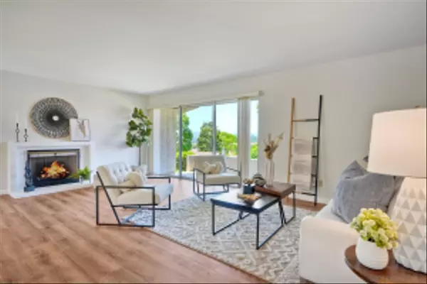 17438 Plaza Otonal, San Diego, CA 92128