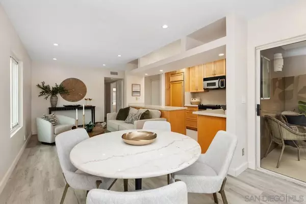Coronado, CA 92118,536 G Ave #5