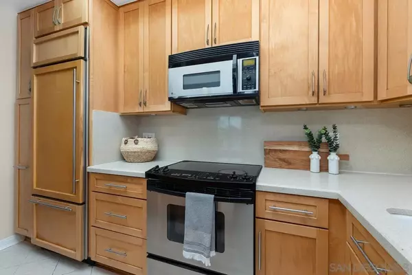 Coronado, CA 92118,536 G Ave #5