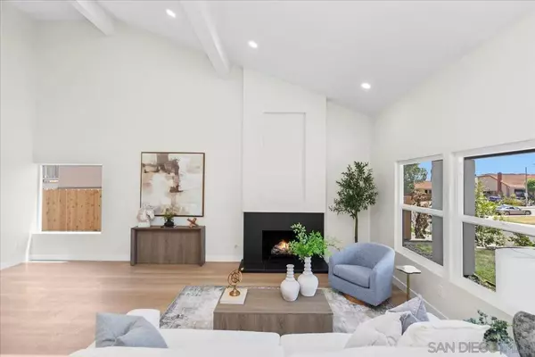 Encinitas, CA 92024,2128 Mountain Vista Dr