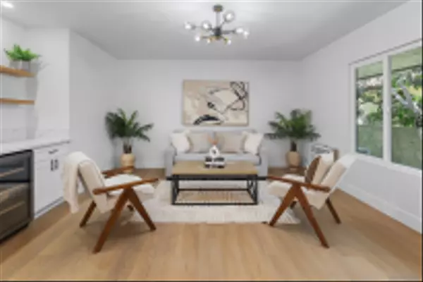 San Diego, CA 92110,4205 Asher St #32
