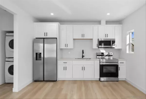 San Diego, CA 92113,322 S Pardee St