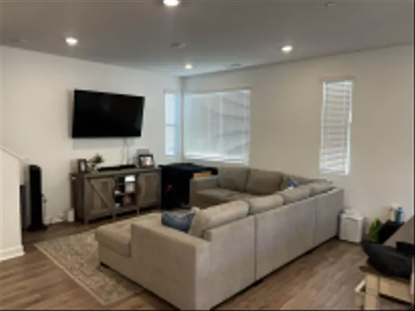 Chula Vista, CA 91911,812 Makani St #4