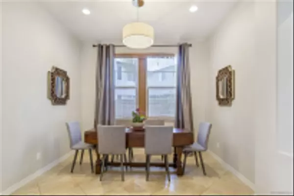 Agoura Hills, CA 91301,4229 N Via Mira Monte