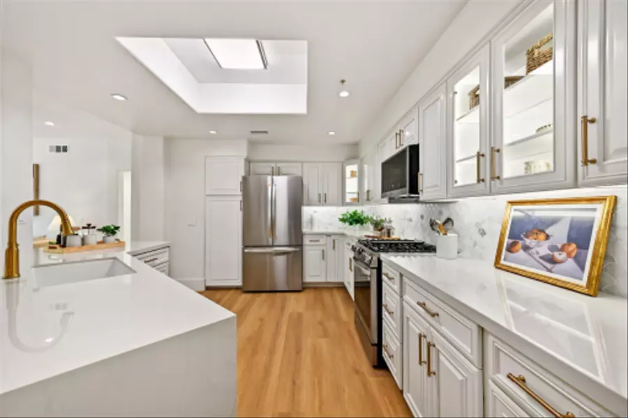 12370 Carmel Country Rd #105, San Diego, CA 92130