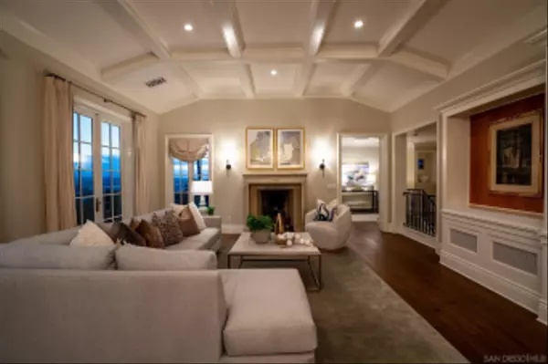 2045 W California St, San Diego, CA 92110
