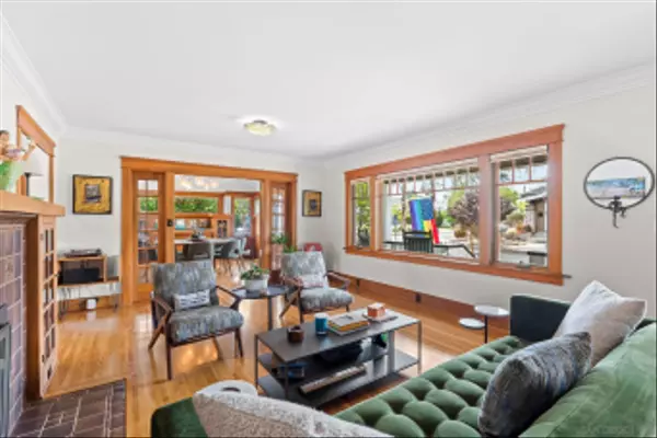 1212 W Arbor Dr, San Diego, CA 92103