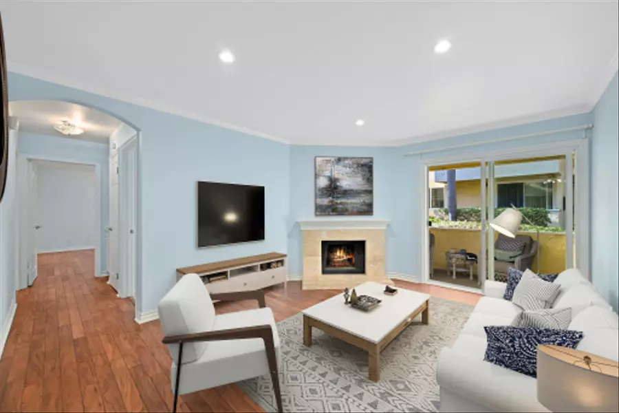 9939 Erma Rd #101, San Diego, CA 92131