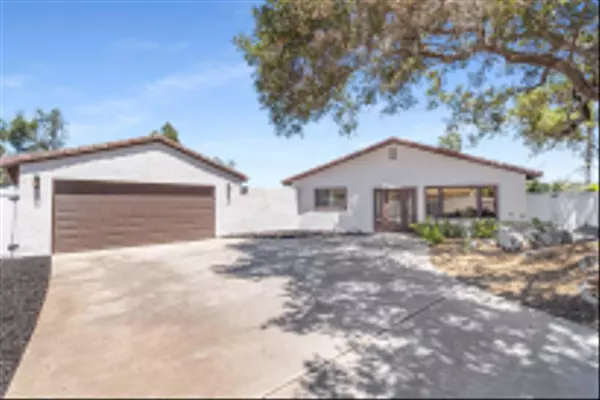 Escondido, CA 92029,2008 Arboles Pl