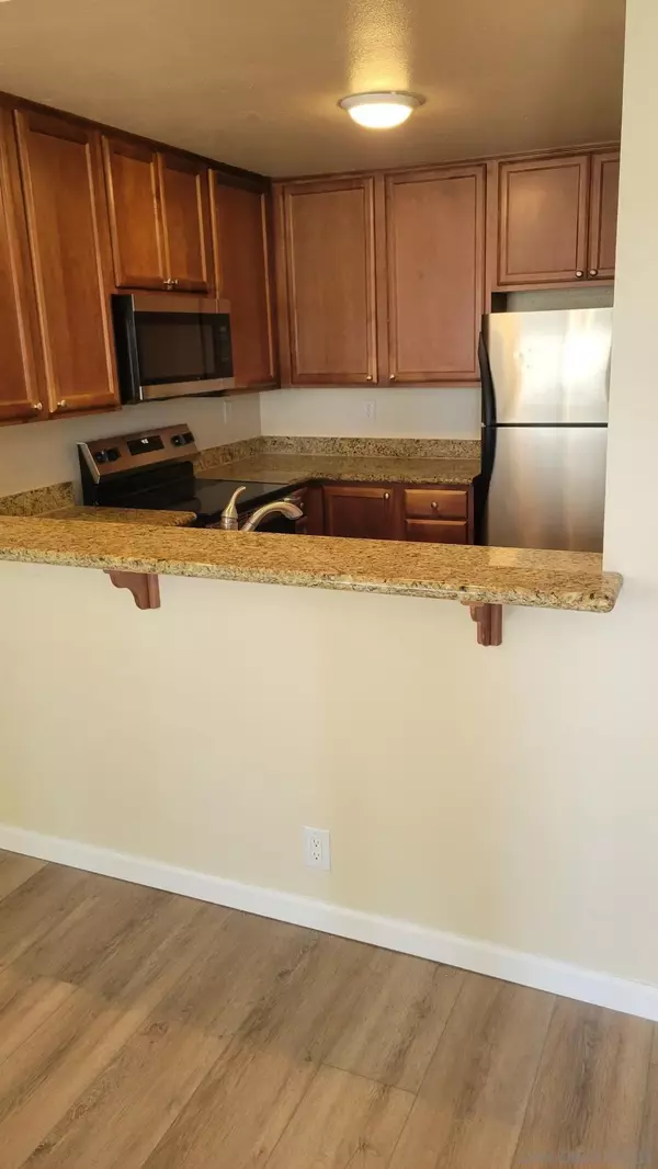 Escondido, CA 92026,225 W El Norte Parkway #142