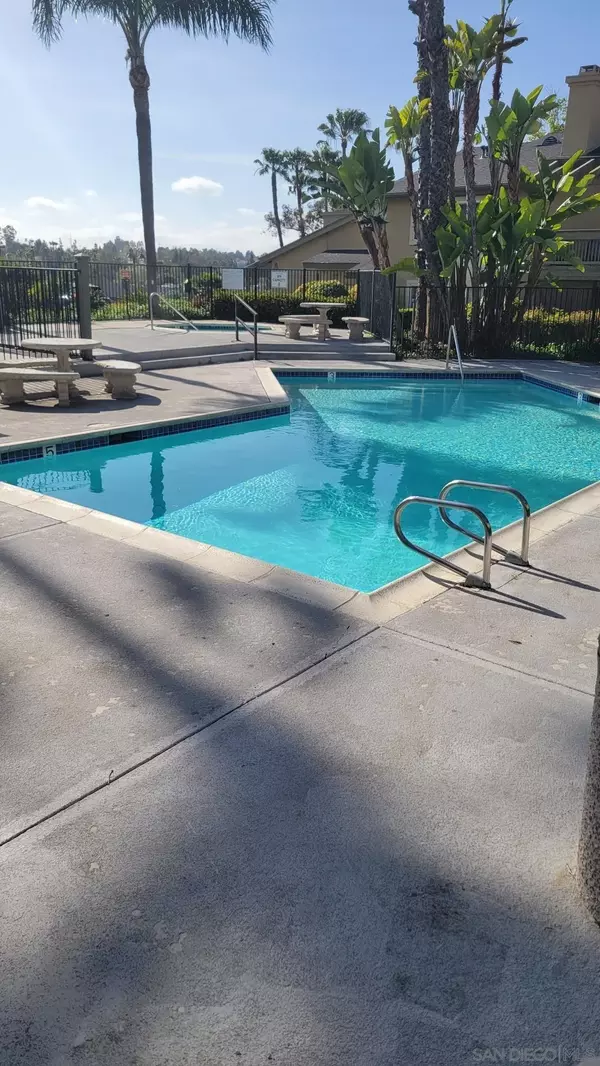Escondido, CA 92026,225 W El Norte Parkway #142
