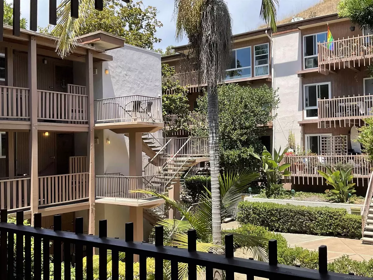 La Jolla, CA 92037,2600 Torrey Pines Rd. #A25