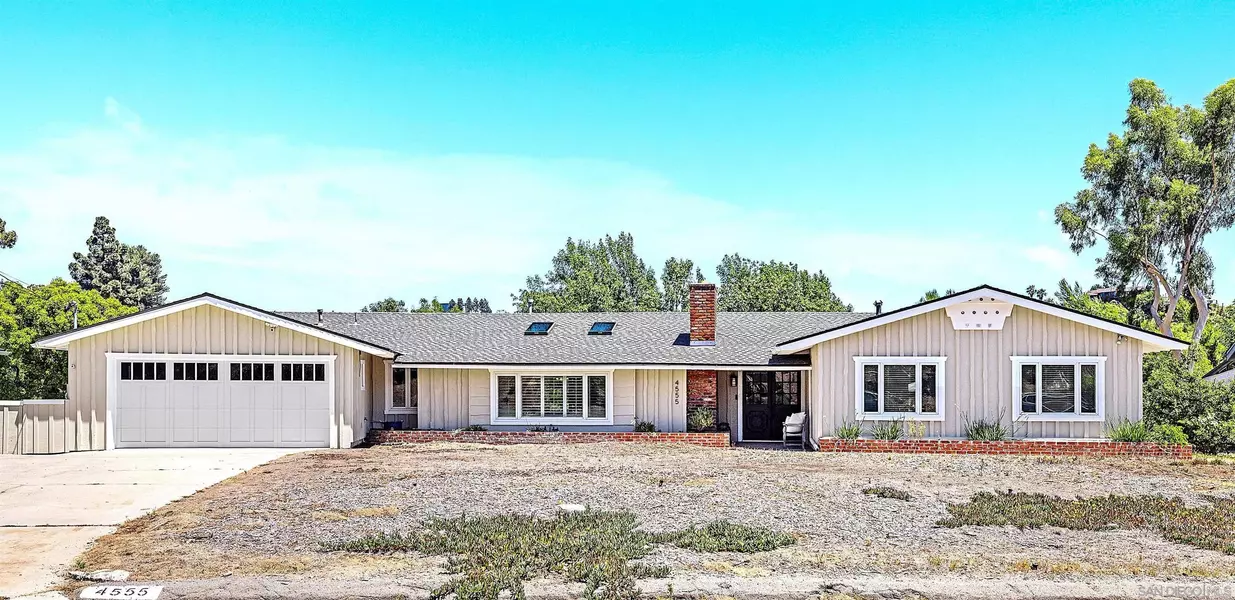 4555 Hillview Dr, La Mesa, CA 91941