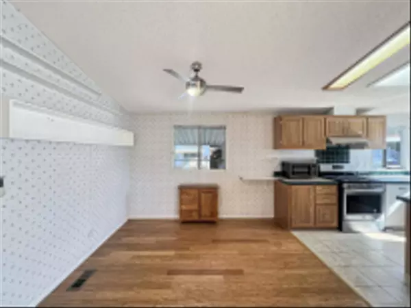 El Cajon, CA 92021,450 E Bradley Ave #127
