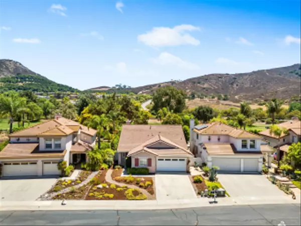 Escondido, CA 92027,3083 Sprucewood Ln