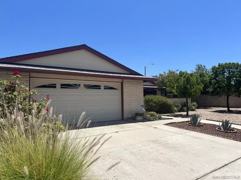 9603 Pebble Beach Drive, Santee, CA 92071