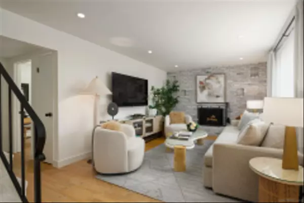 La Jolla, CA 92037,1221 Virginia Way