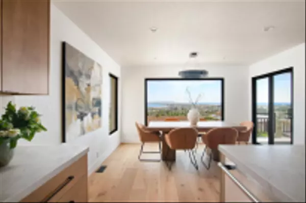 San Diego, CA 92109,2481 La Marque St