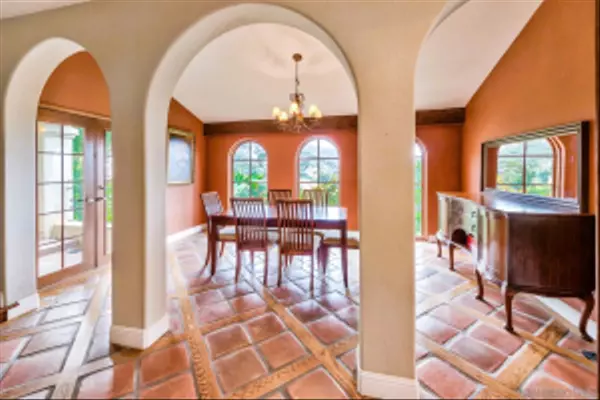 Escondido, CA 92029,9425 Mount Israel Rd