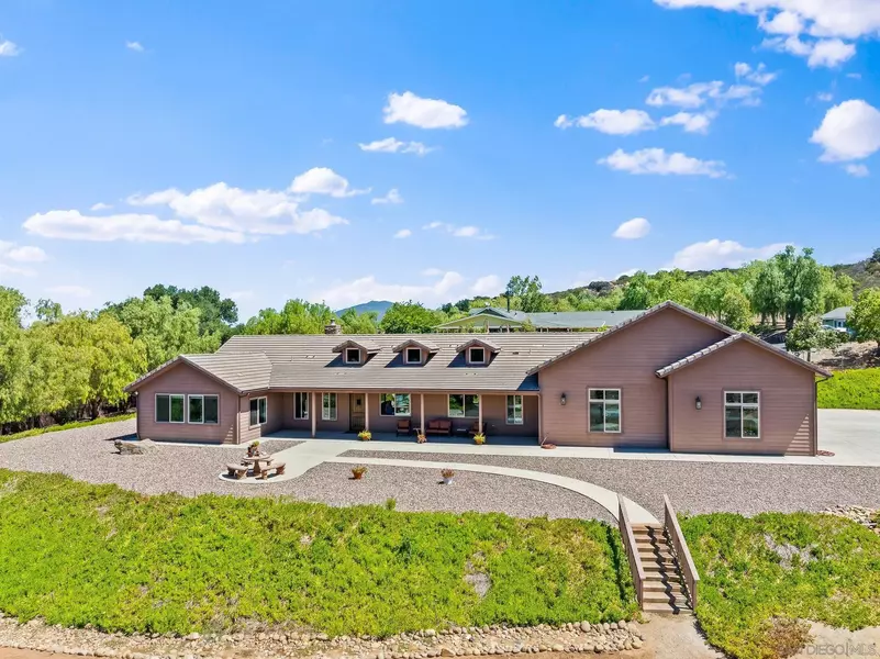 19553 Hidden Glen Road, Alpine, CA 91901