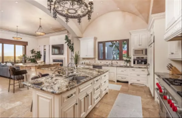 Carlsbad, CA 92009,2647 Marmol Ct