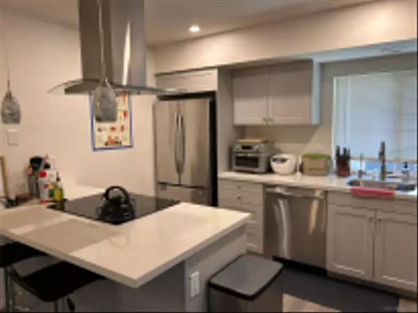 San Diego, CA 92122,3869 Camino Lindo