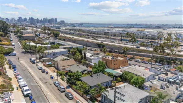 San Diego, CA 92103,3686-88 Columbia