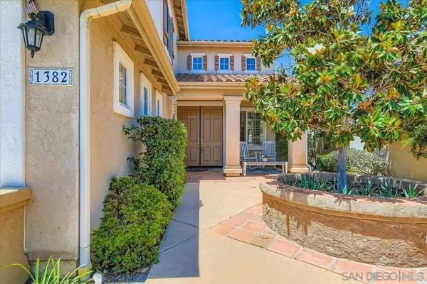 Carlsbad, CA 92011,1382 Sparrow Rd