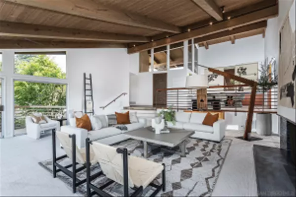 Rancho Santa Fe, CA 92067,5458 Avenida Maravillas