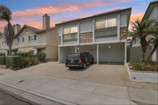 Imperial Beach, CA 91932,676 Seacoast Dr #E