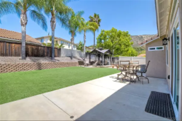 Fallbrook, CA 92028,3358 Lake Circle Dr