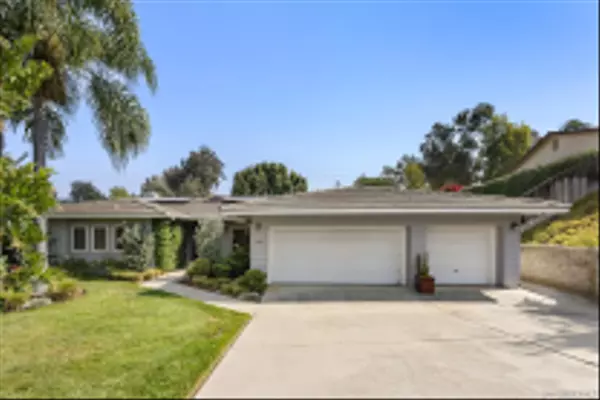 1630 Candlelight Gln, Escondido, CA 92029