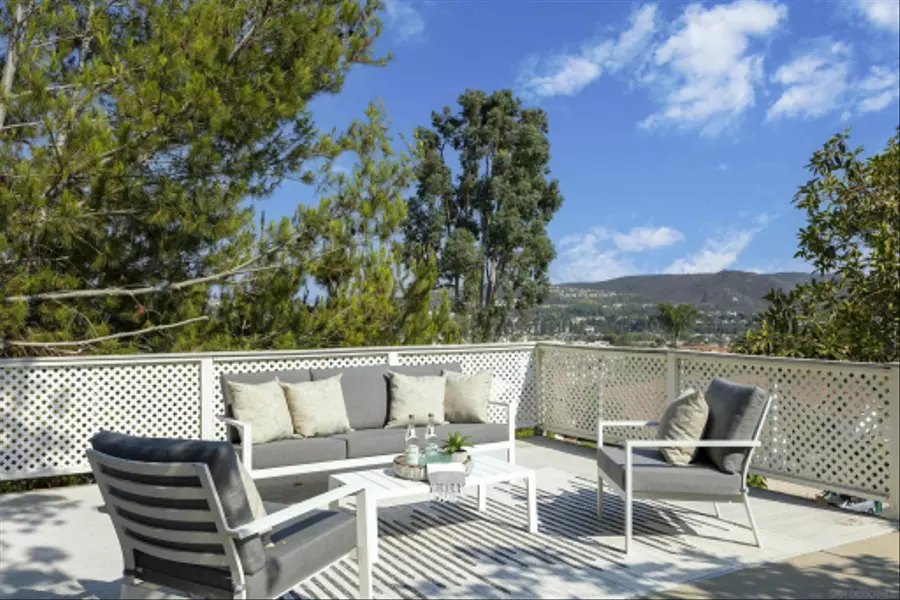 14661 Thebes St., San Diego, CA 92129