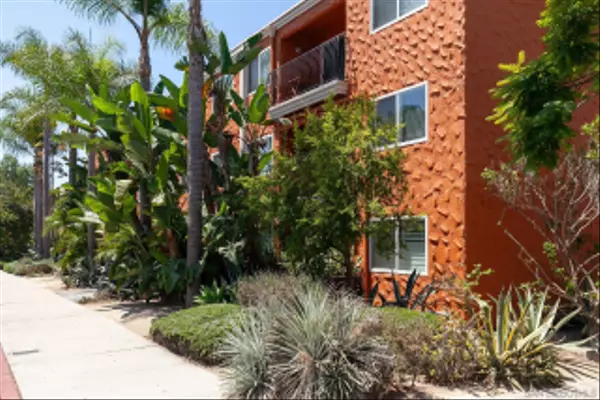 San Diego, CA 92103,3688 1st Ave #11