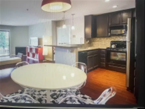 San Diego, CA 92110,5605 Friars Road #274