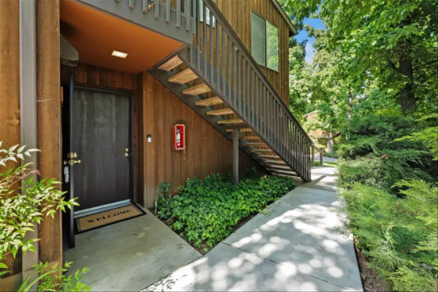 2157 Arnold Way #312, Alpine, CA 91901