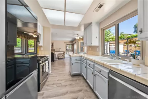 El Cajon, CA 92021,11438 Pegeen Place