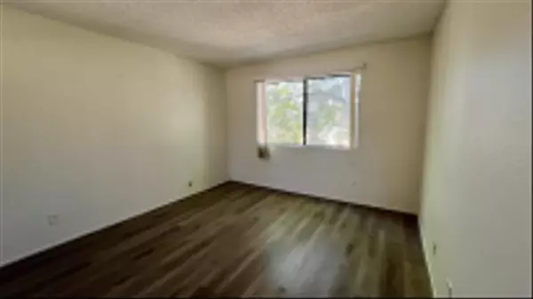 San Diego, CA 92122,6330 Genesee Ave #213