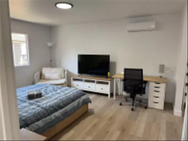San Diego, CA 92114,664 Carefree Dr #Master's Bedroom