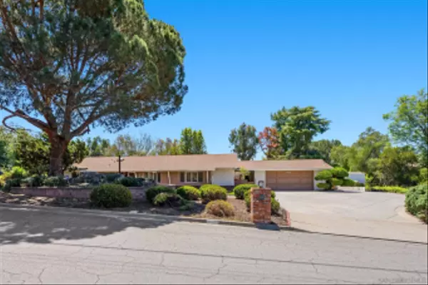 La Mesa, CA 91941,10933 Sunray Pl